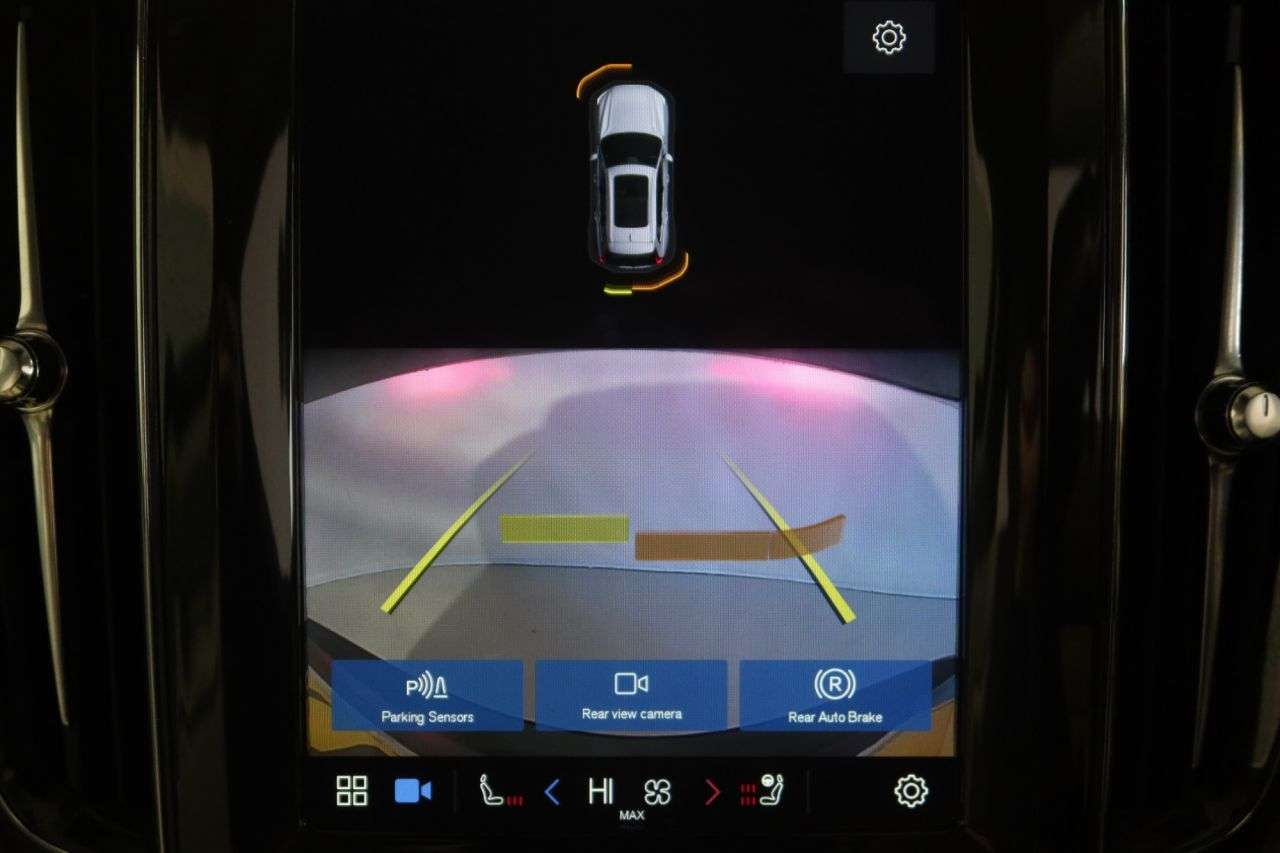 2021 VOLVO XC60 2021 VOLVO XC60