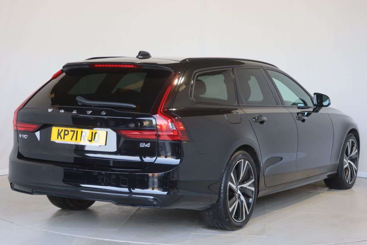 2021 VOLVO V90 2021 VOLVO V90