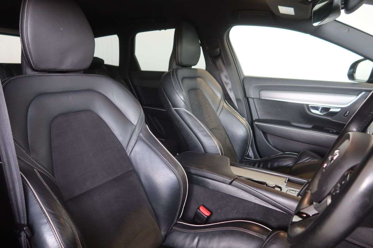 2021 VOLVO V90 2021 VOLVO V90