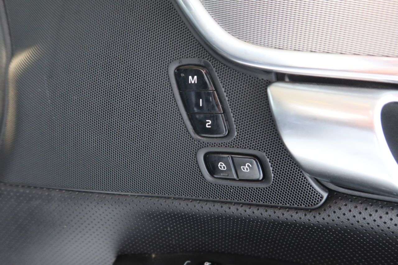 2021 VOLVO V90 2021 VOLVO V90