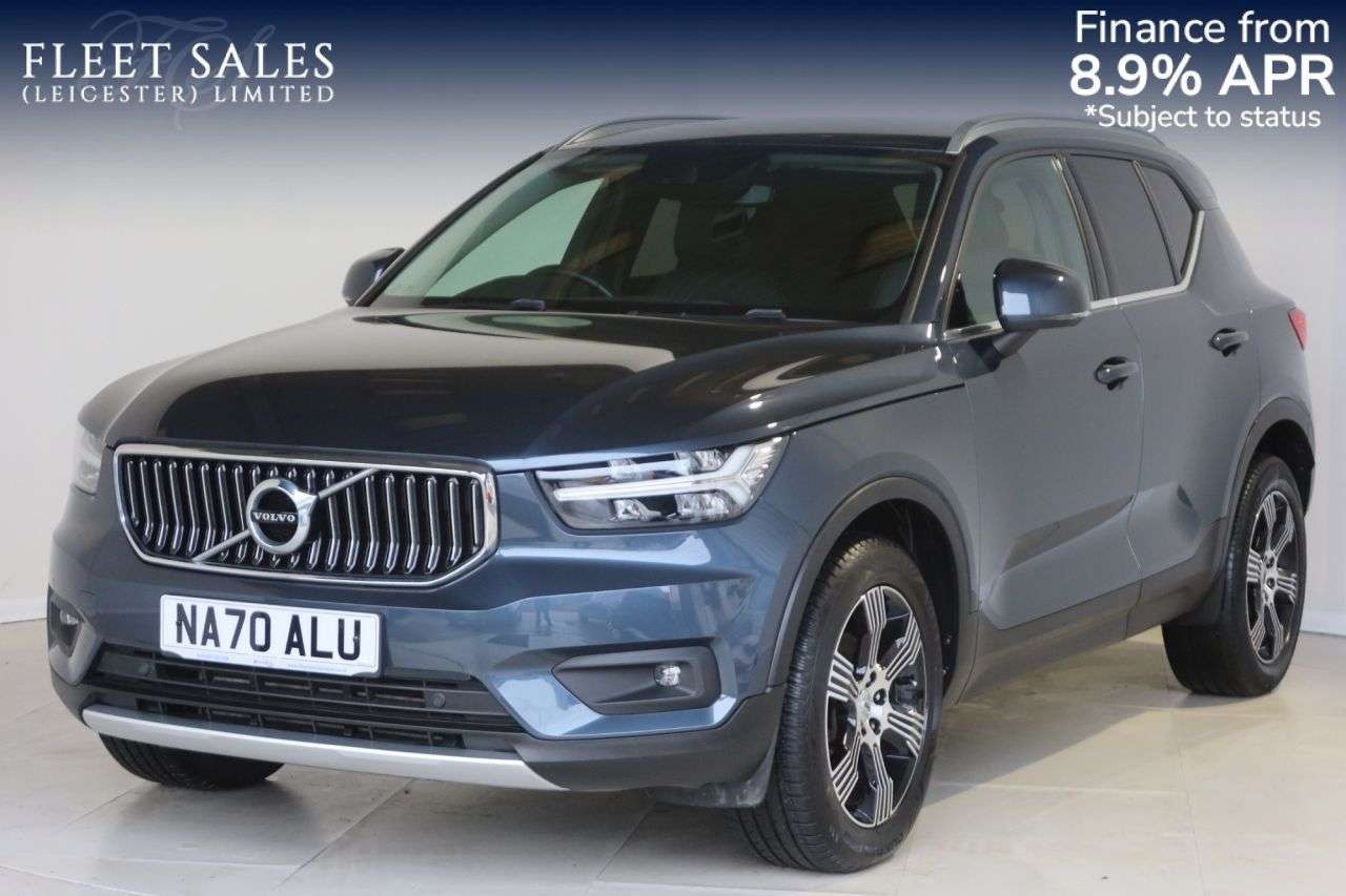 2020 VOLVO XC40 2020 VOLVO XC40