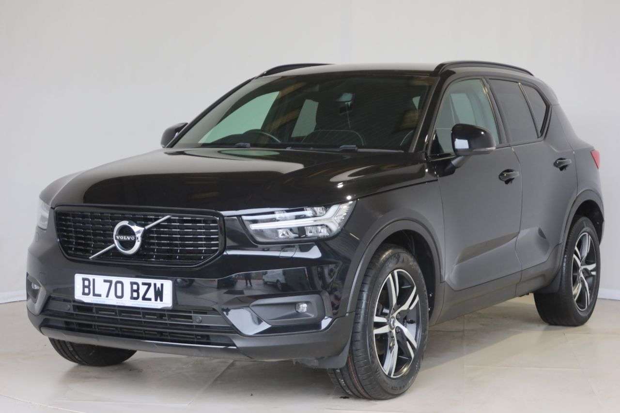 2020 VOLVO XC40 2020 VOLVO XC40