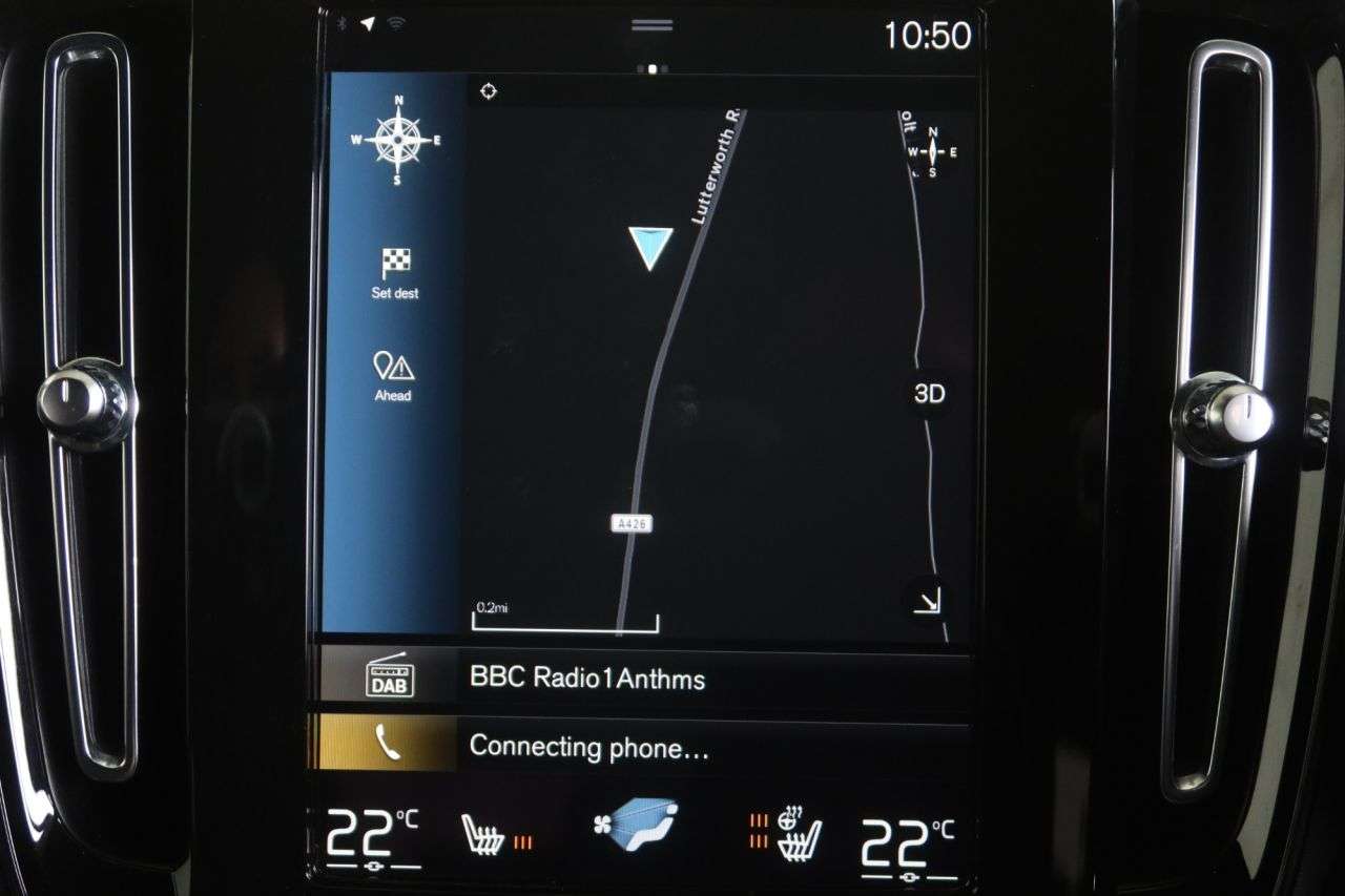 2020 VOLVO XC40 2020 VOLVO XC40