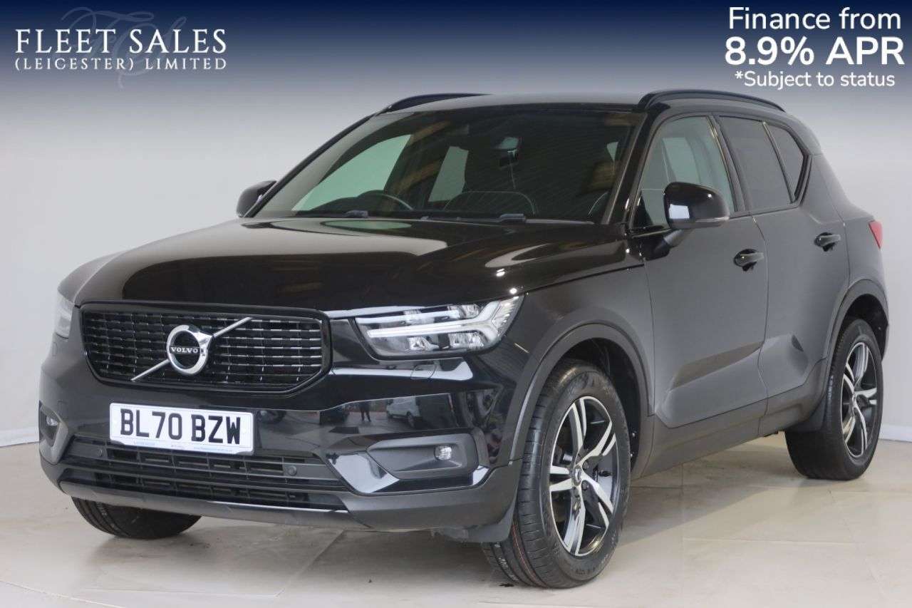 2020 VOLVO XC40 2020 VOLVO XC40