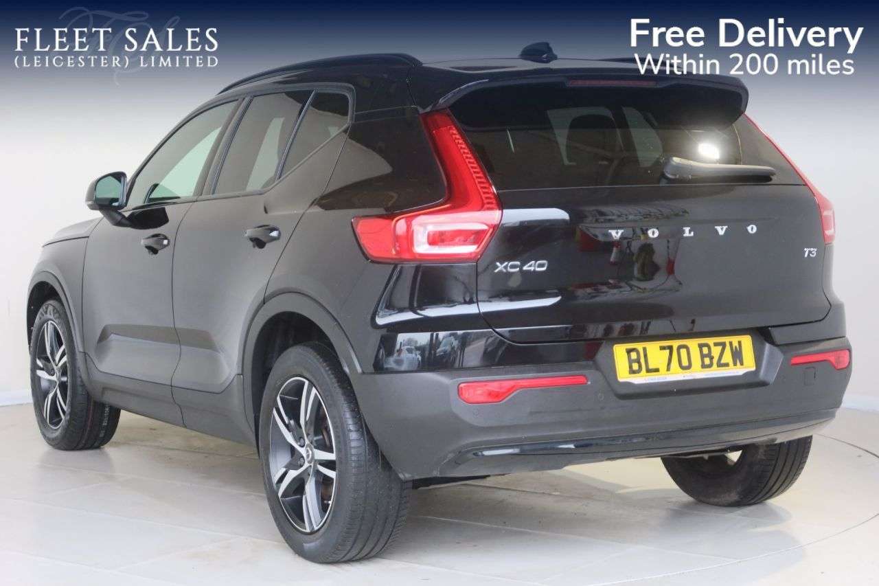 2020 VOLVO XC40 2020 VOLVO XC40
