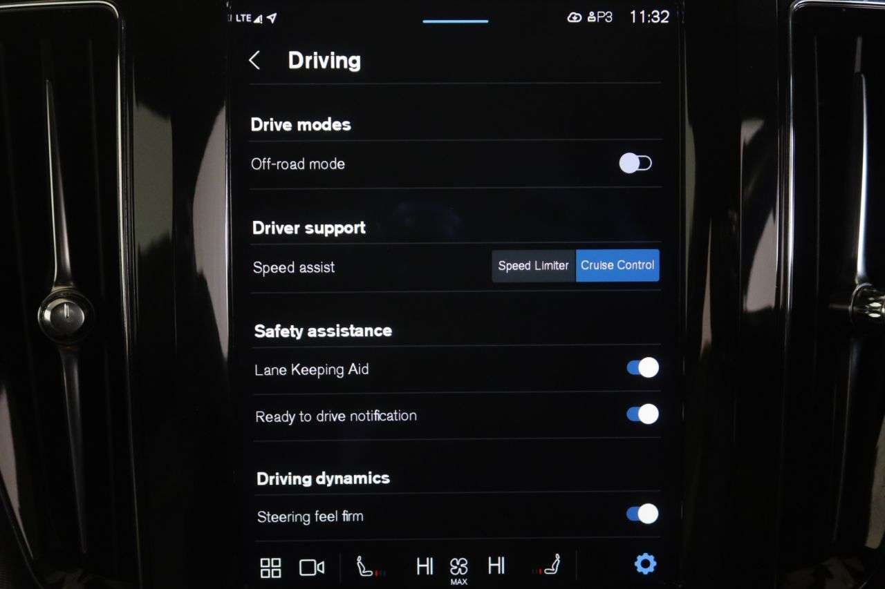 2022 VOLVO XC60 2022 VOLVO XC60