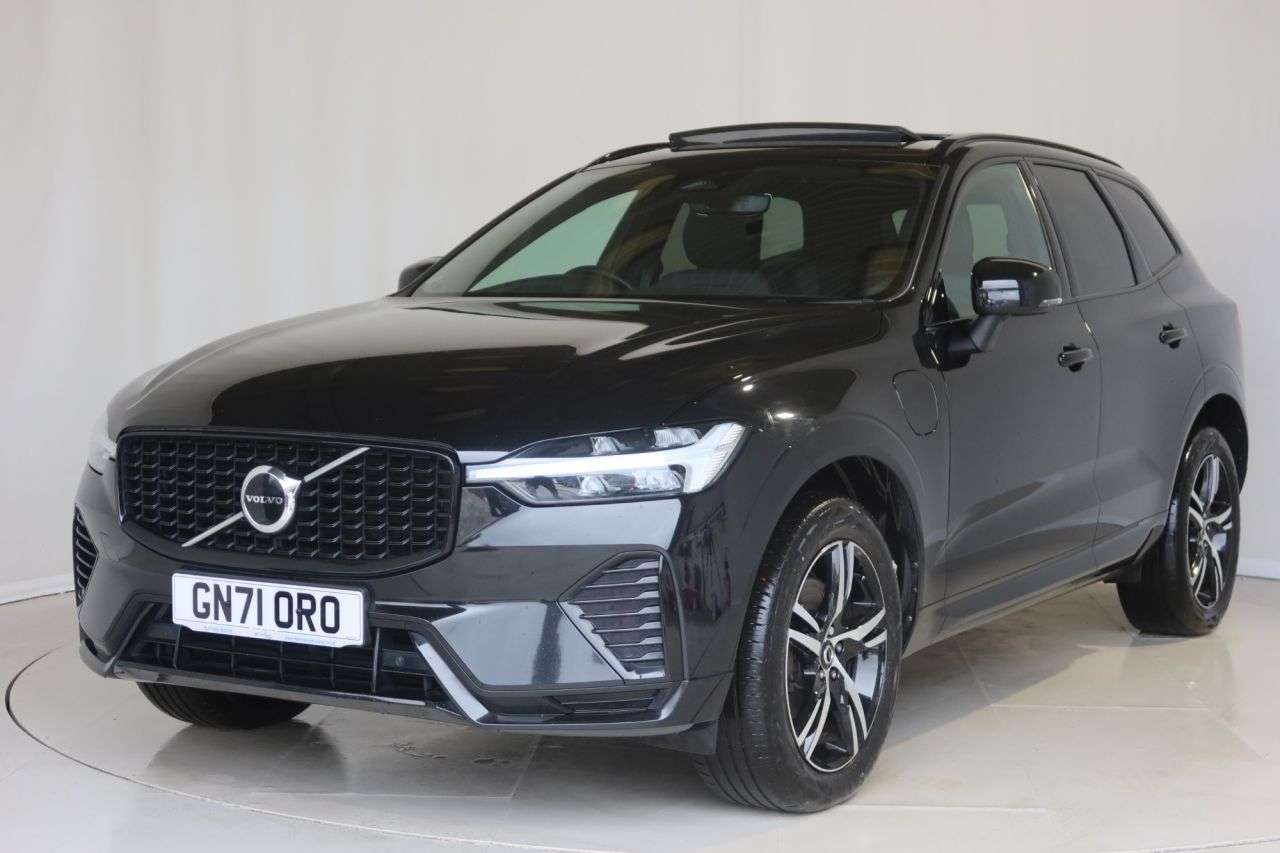 A 2021 VOLVO XC60 2.0h T6 Recharge 11.6kWh R-Design SUV 5dr Petrol Plug-in Hybrid Auto AWD Eu A 2021 VOLVO XC60 2.0h T6 Recharge 11.6kWh R-Design SUV 5dr Petrol Plug-in Hybrid Auto AWD Eu