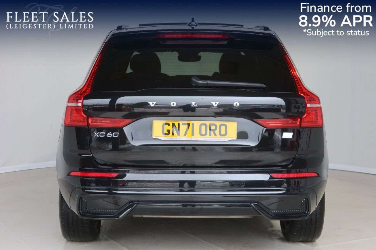 A 2021 VOLVO XC60 2.0h T6 Recharge 11.6kWh R-Design SUV 5dr Petrol Plug-in Hybrid Auto AWD Eu A 2021 VOLVO XC60 2.0h T6 Recharge 11.6kWh R-Design SUV 5dr Petrol Plug-in Hybrid Auto AWD Eu