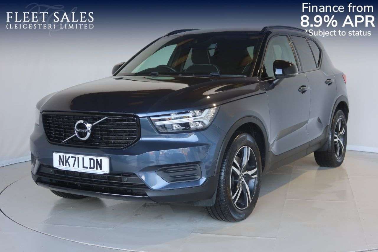 A 2021 VOLVO XC40 2.0 B4 MHEV R-Design SUV 5dr Petrol Hybrid Auto AWD Euro 6 (s/s) (197 ps) H A 2021 VOLVO XC40 2.0 B4 MHEV R-Design SUV 5dr Petrol Hybrid Auto AWD Euro 6 (s/s) (197 ps) H