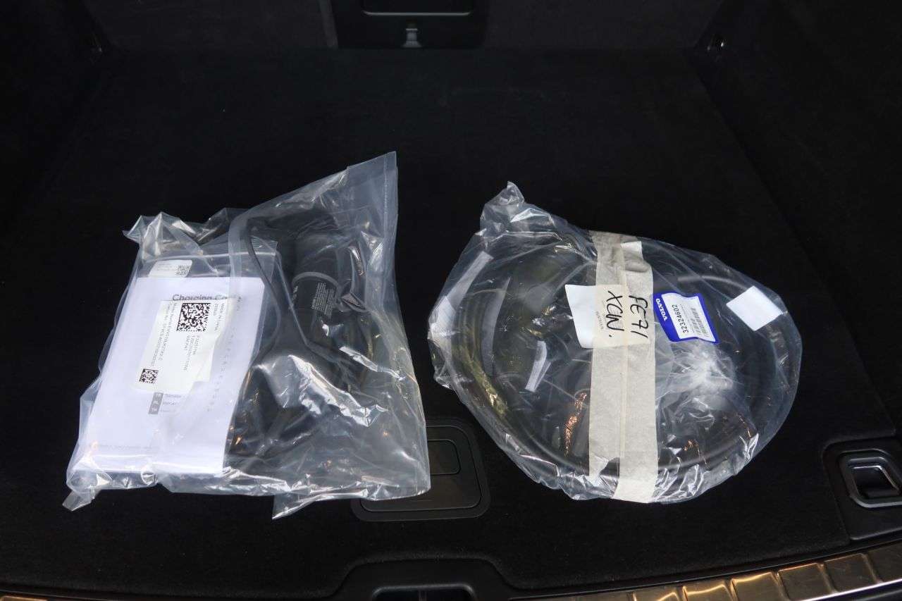 2021 VOLVO XC60 2021 VOLVO XC60