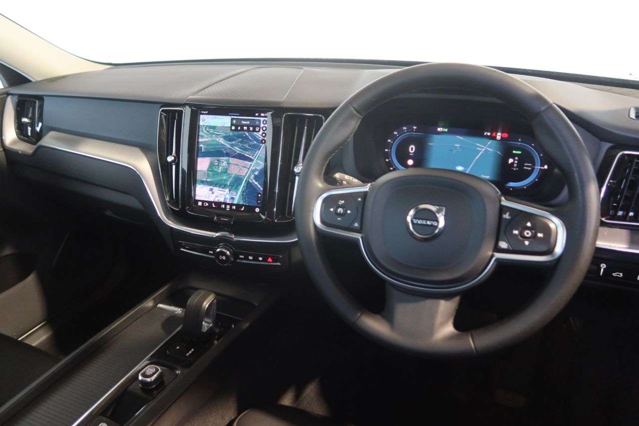 2021 VOLVO XC60 2021 VOLVO XC60