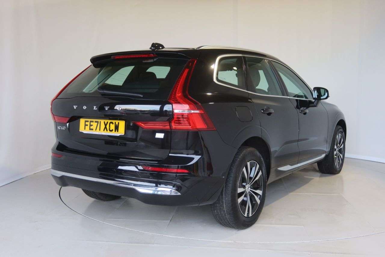 2021 VOLVO XC60 2021 VOLVO XC60