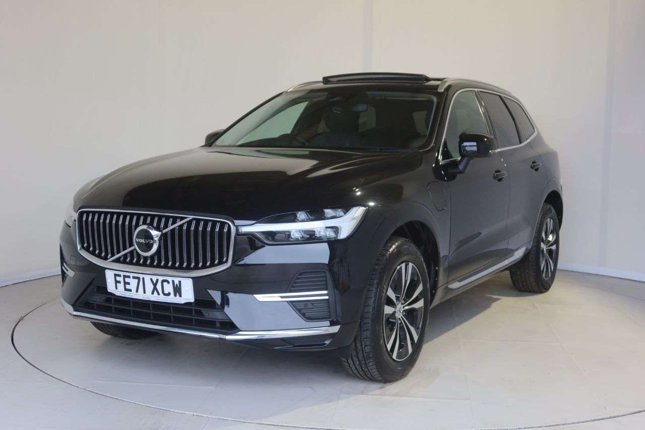 A 2021 VOLVO XC60 2.0h T6 Recharge 11.6kWh Inscription Expression SUV 5dr Petrol Plug-in Hybr A 2021 VOLVO XC60 2.0h T6 Recharge 11.6kWh Inscription Expression SUV 5dr Petrol Plug-in Hybr
