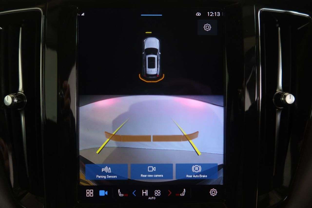 2021 VOLVO XC60 2021 VOLVO XC60