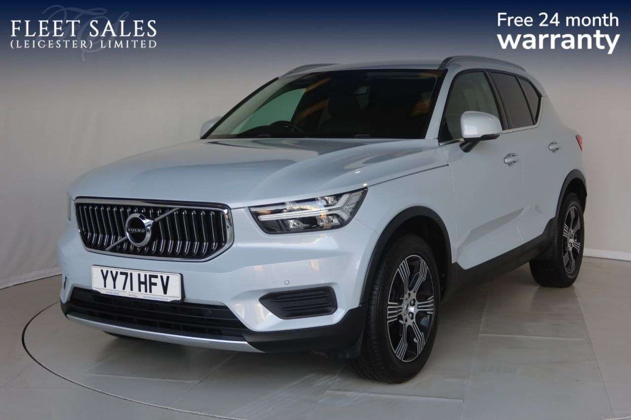 A 2021 VOLVO XC40 2.0 B4 MHEV Inscription SUV 5dr Petrol Hybrid Auto AWD Euro 6 (s/s) (197 ps A 2021 VOLVO XC40 2.0 B4 MHEV Inscription SUV 5dr Petrol Hybrid Auto AWD Euro 6 (s/s) (197 ps