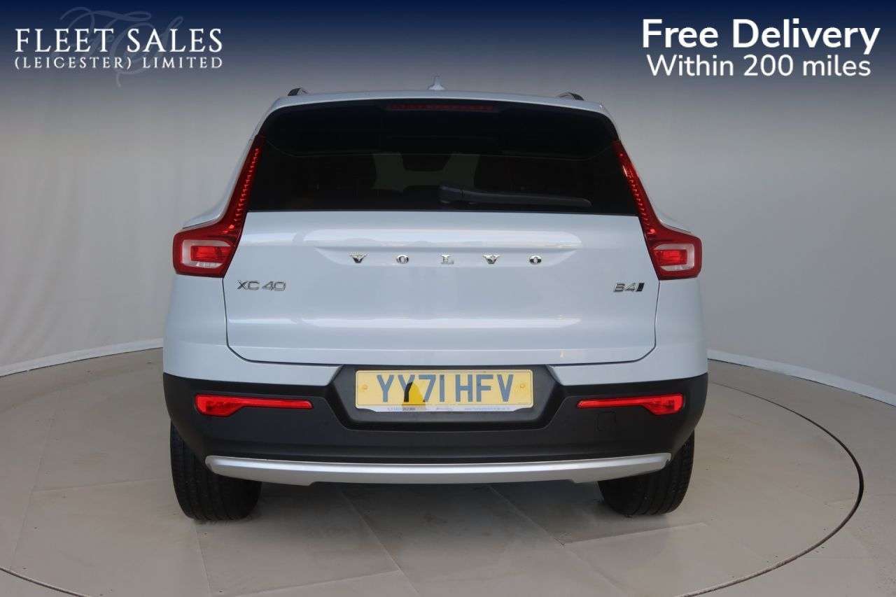 2021 VOLVO XC40 2021 VOLVO XC40