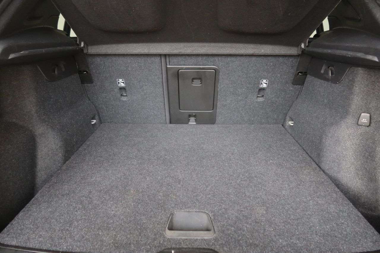 2021 VOLVO XC40 2021 VOLVO XC40