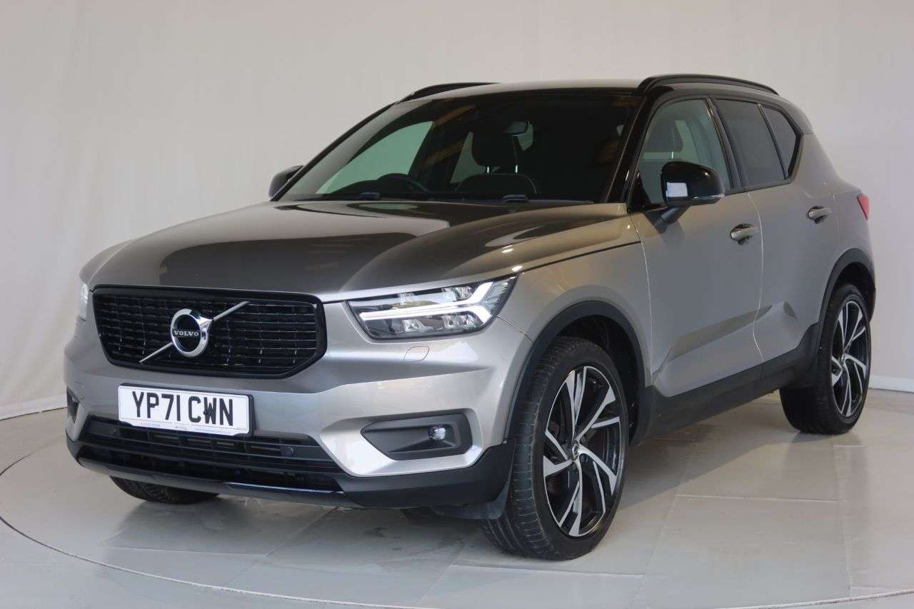 A 2021 VOLVO XC40 1.5 T3 R-Design Pro SUV 5dr Petrol Auto Euro 6 (s/s) (163 ps) FREE 24 MONTH A 2021 VOLVO XC40 1.5 T3 R-Design Pro SUV 5dr Petrol Auto Euro 6 (s/s) (163 ps) FREE 24 MONTH