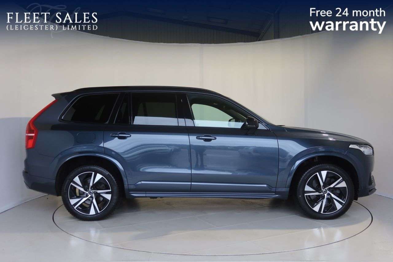 A 2021 VOLVO XC90 2.0h T8 Twin Engine Recharge 11.6kWh R-Design SUV 5dr Petrol Plug-in Hybrid A 2021 VOLVO XC90 2.0h T8 Twin Engine Recharge 11.6kWh R-Design SUV 5dr Petrol Plug-in Hybrid