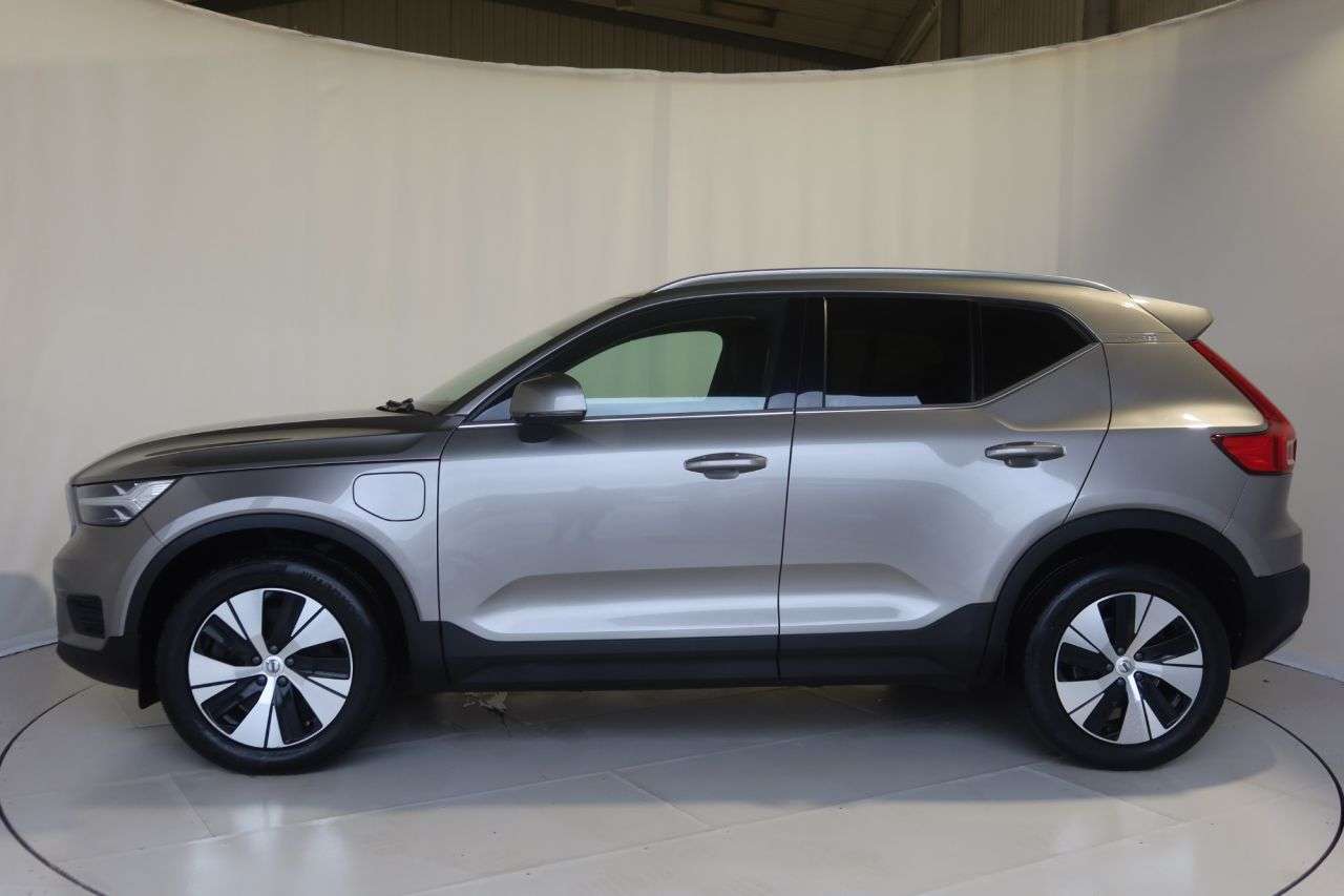 2021 VOLVO XC40 2021 VOLVO XC40