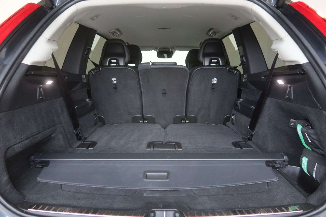 2021 VOLVO XC90 2021 VOLVO XC90