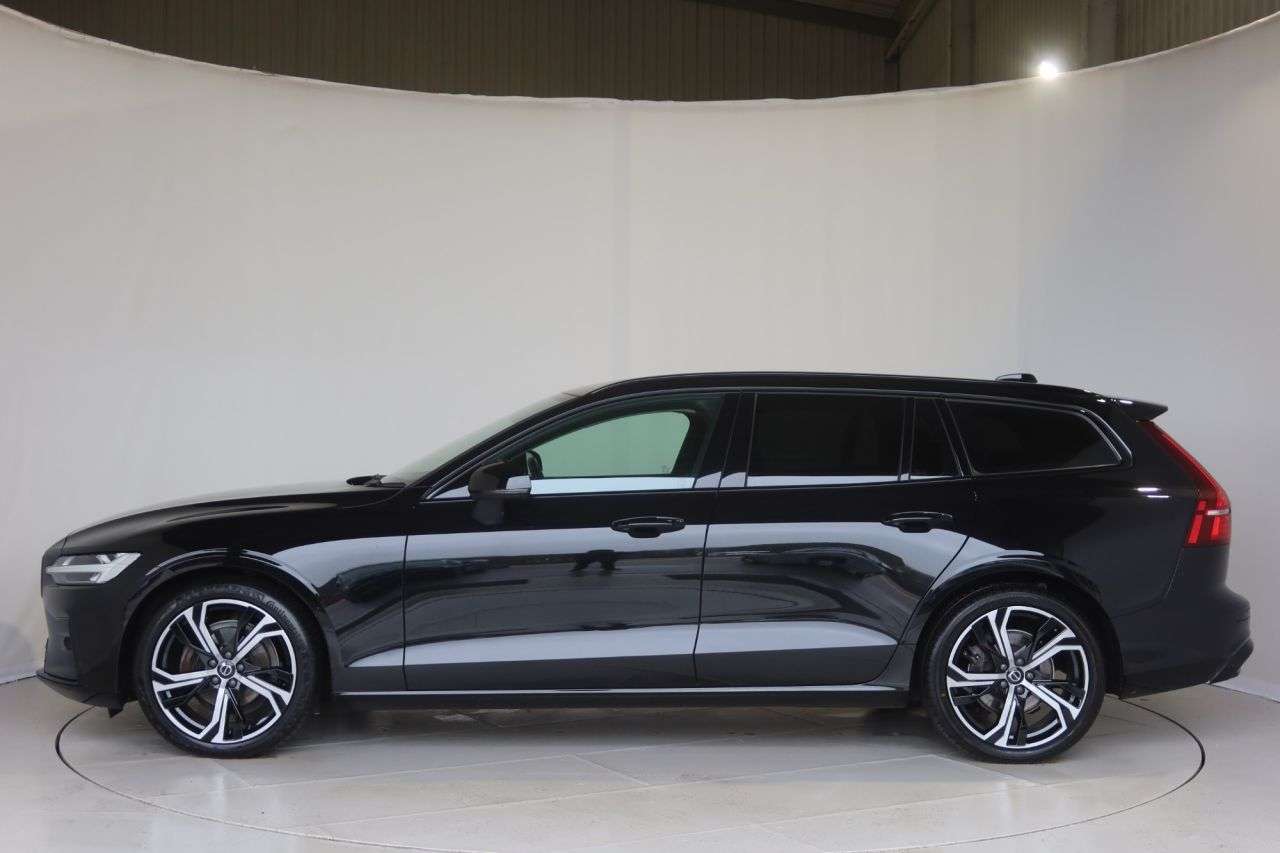 2022 VOLVO V60 2022 VOLVO V60
