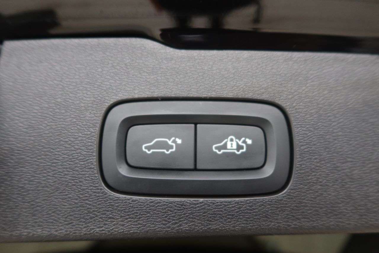 2022 VOLVO V60 2022 VOLVO V60