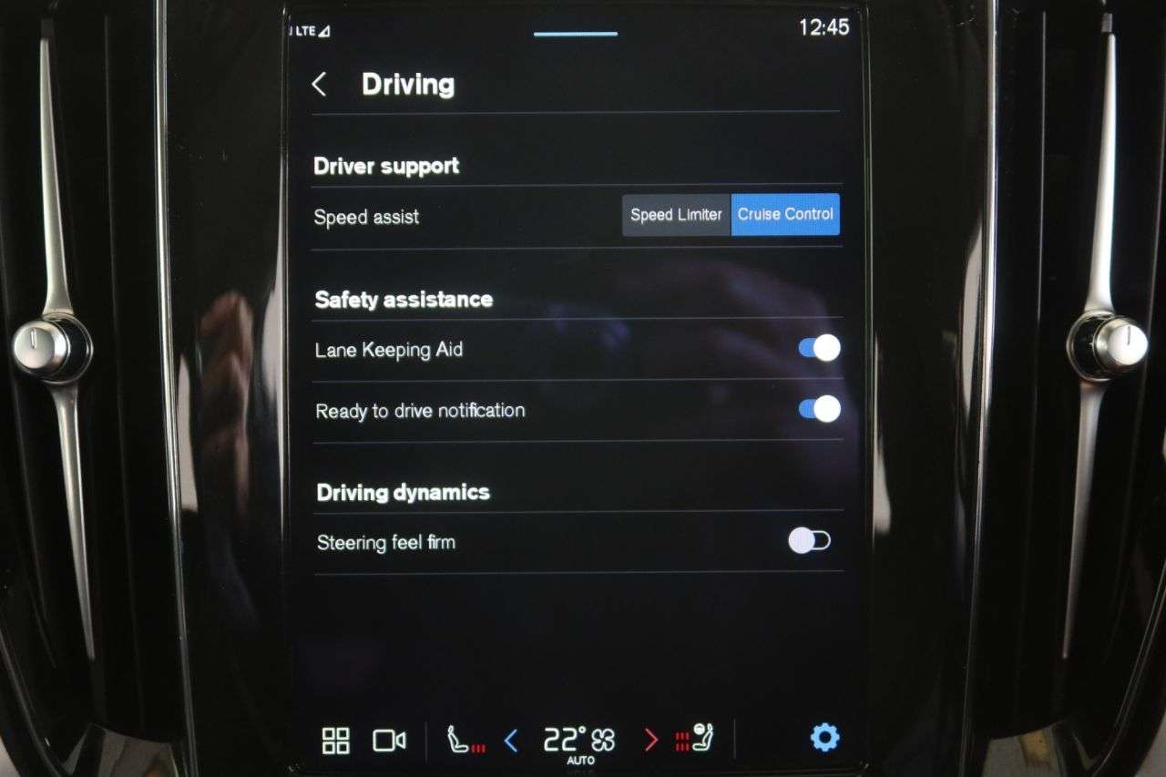 2022 VOLVO V60 2022 VOLVO V60