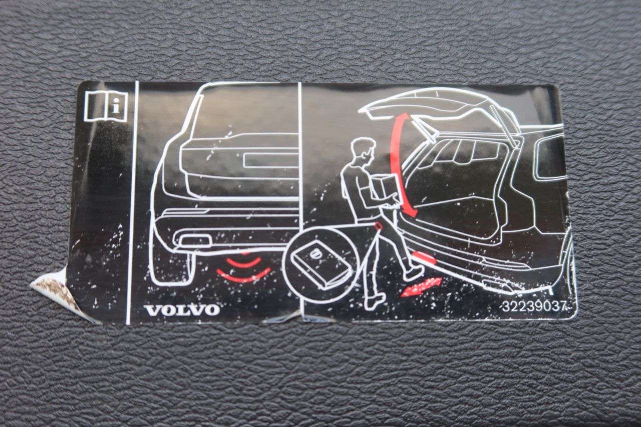 2021 VOLVO V60 CROSS COUNTRY 2021 VOLVO V60 CROSS COUNTRY