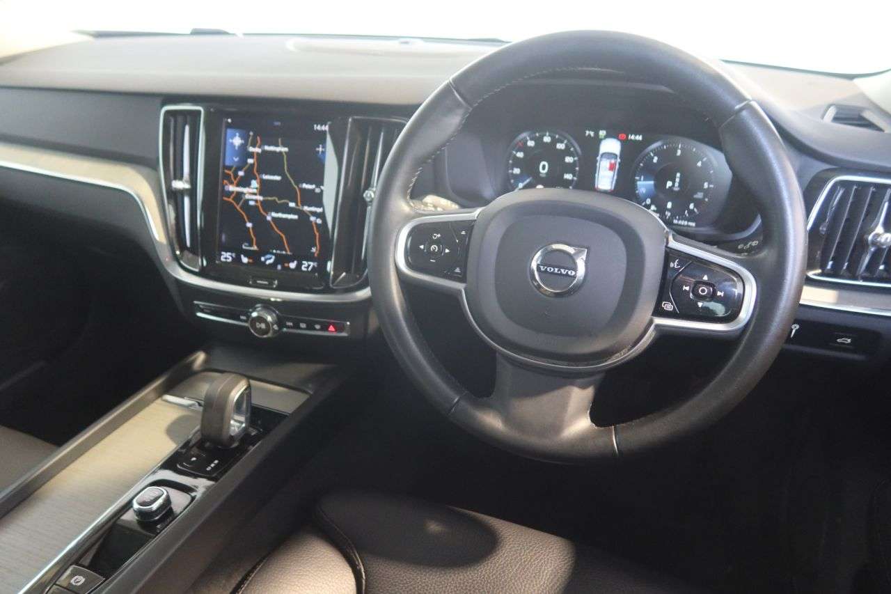 2021 VOLVO V60 CROSS COUNTRY 2021 VOLVO V60 CROSS COUNTRY