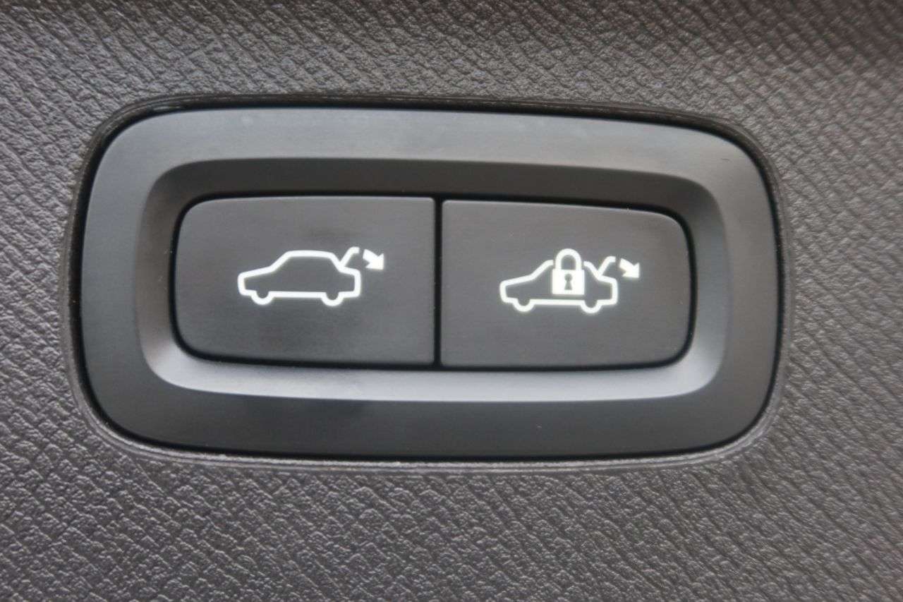 2020 VOLVO XC90 2020 VOLVO XC90