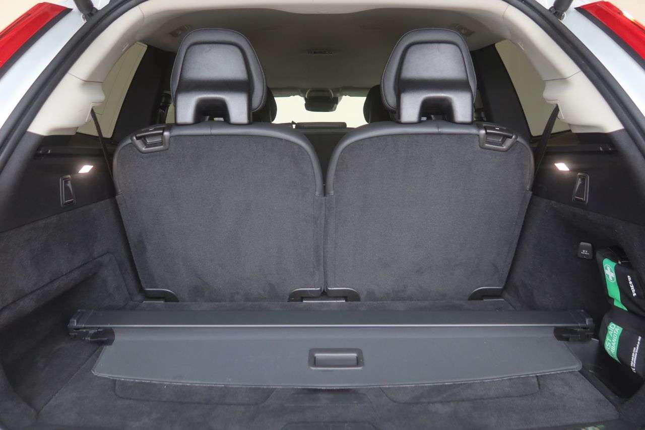 2021 VOLVO XC90 2021 VOLVO XC90