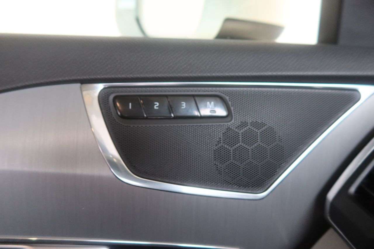 2021 VOLVO XC90 2021 VOLVO XC90