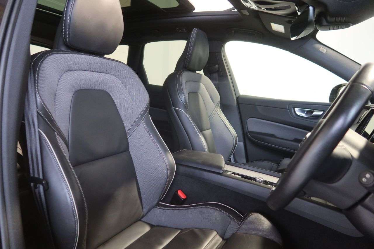 2020 VOLVO XC60 2020 VOLVO XC60