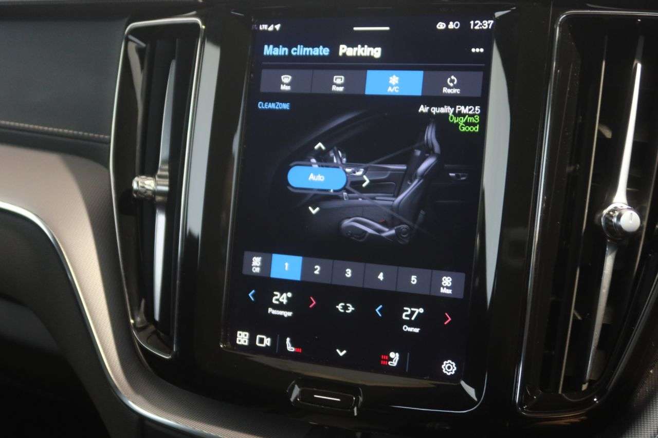 2022 VOLVO XC60 2022 VOLVO XC60