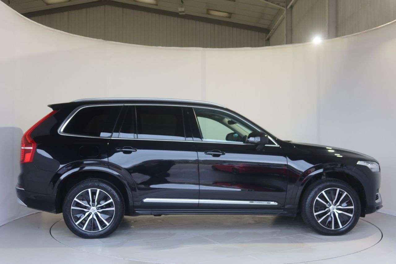 A 2021 VOLVO XC90 2.0h T8 Recharge 11.6kWh Inscription Expression SUV 5dr Petrol Plug-in Hybr A 2021 VOLVO XC90 2.0h T8 Recharge 11.6kWh Inscription Expression SUV 5dr Petrol Plug-in Hybr
