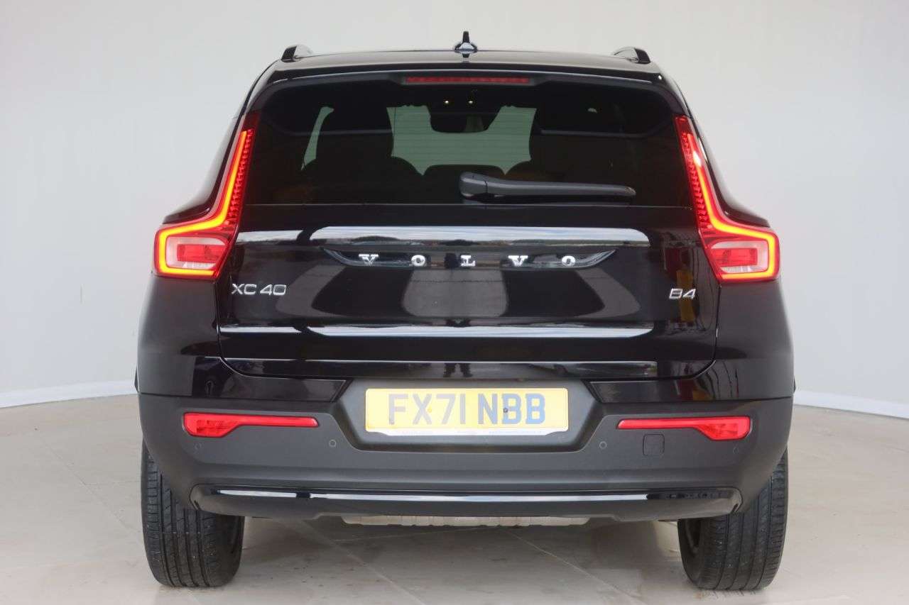 2021 VOLVO XC40 2021 VOLVO XC40