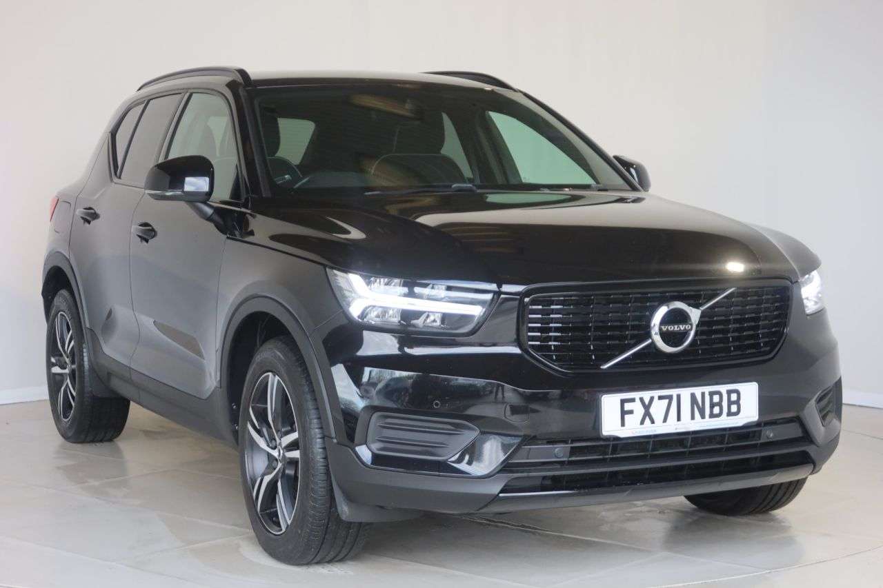 2021 VOLVO XC40 2021 VOLVO XC40