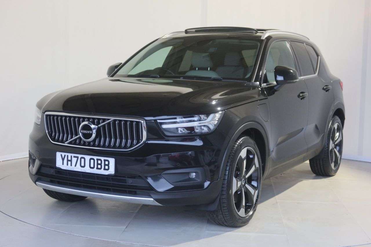 A 2020 VOLVO XC40 1.5h T5 Twin Engine Recharge 10.7kWh Inscription SUV 5dr Petrol Plug-in Hyb A 2020 VOLVO XC40 1.5h T5 Twin Engine Recharge 10.7kWh Inscription SUV 5dr Petrol Plug-in Hyb
