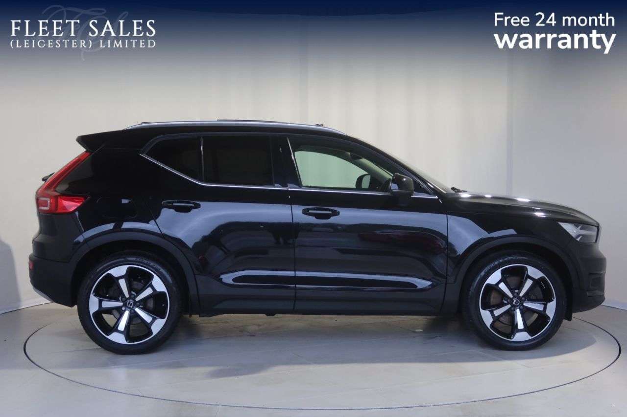 A 2020 VOLVO XC40 1.5h T5 Twin Engine Recharge 10.7kWh Inscription SUV 5dr Petrol Plug-in Hyb A 2020 VOLVO XC40 1.5h T5 Twin Engine Recharge 10.7kWh Inscription SUV 5dr Petrol Plug-in Hyb