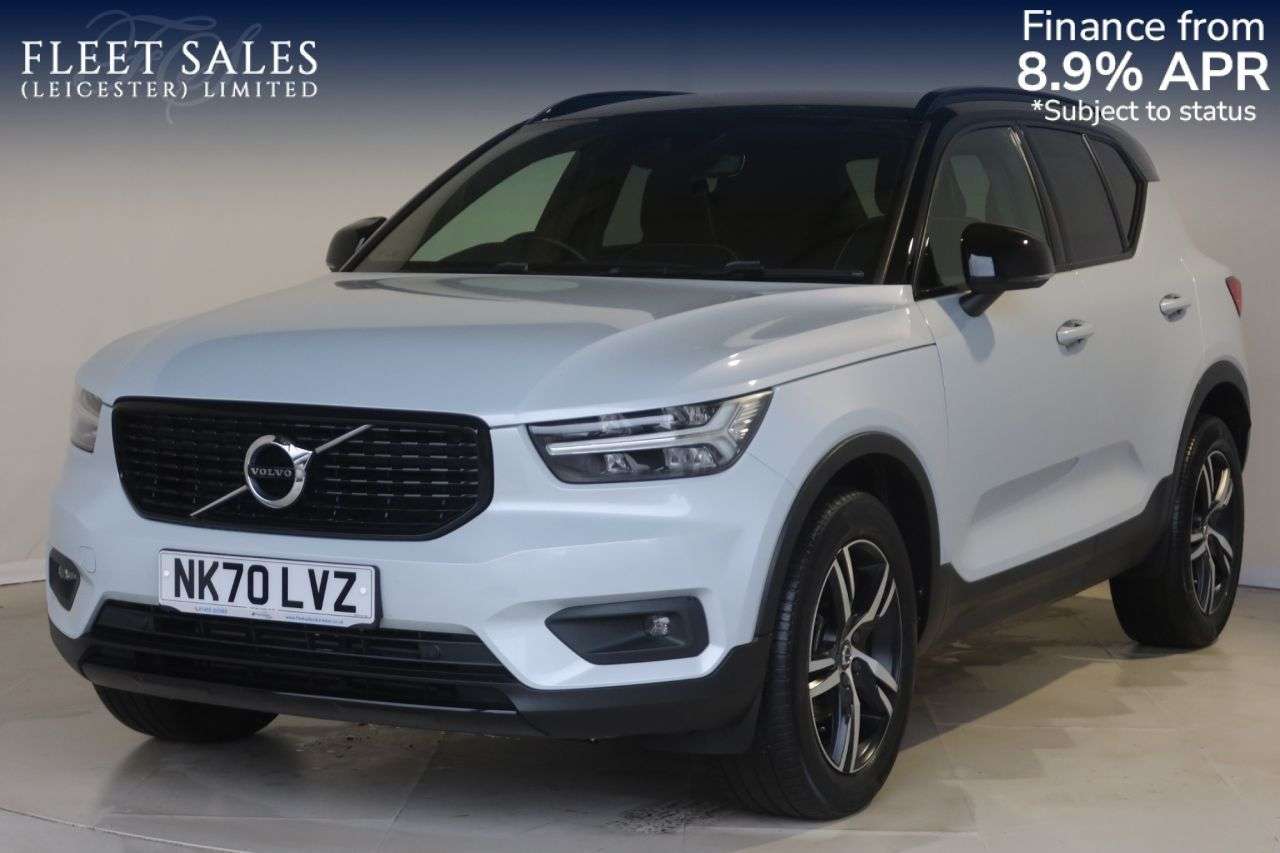 A 2020 VOLVO XC40 1.5 T3 R-Design SUV 5dr Petrol Auto Euro 6 (s/s) (163 ps) SATELLITE NAVIGAT A 2020 VOLVO XC40 1.5 T3 R-Design SUV 5dr Petrol Auto Euro 6 (s/s) (163 ps) SATELLITE NAVIGAT