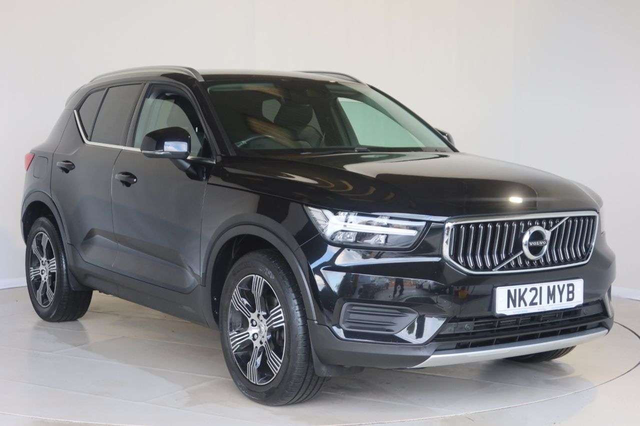 2021 VOLVO XC40 2021 VOLVO XC40