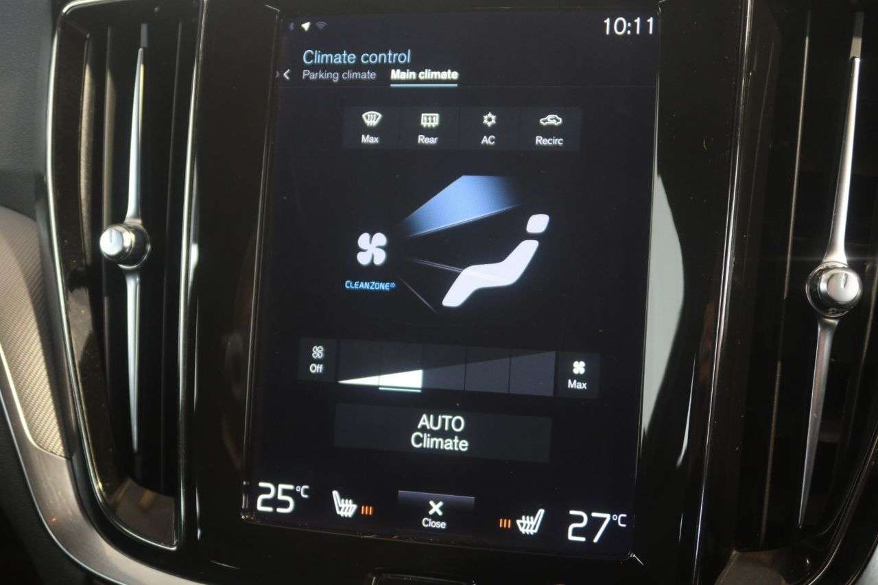 2021 VOLVO V60 2021 VOLVO V60