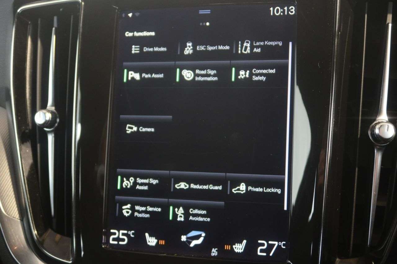 2021 VOLVO V60 2021 VOLVO V60