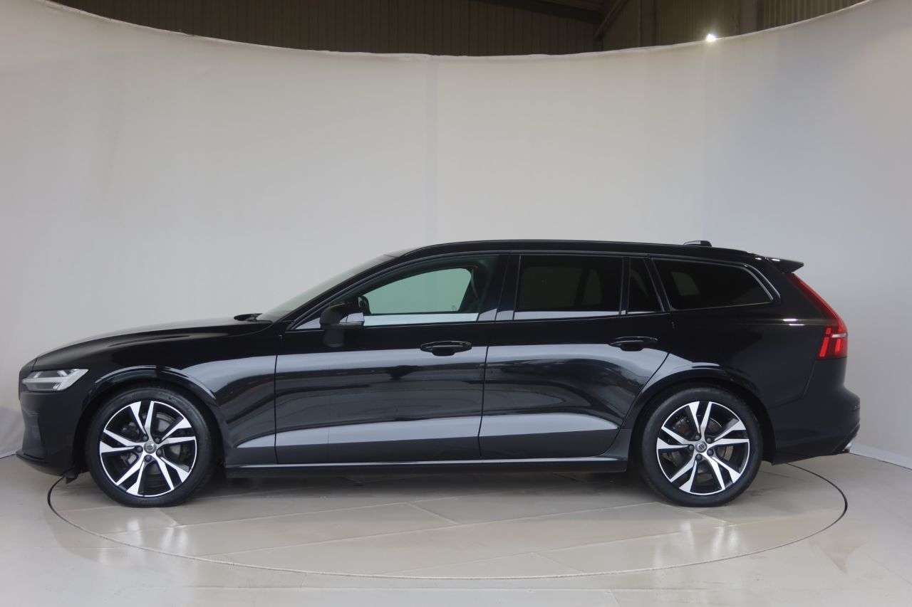 2021 VOLVO V60 2021 VOLVO V60
