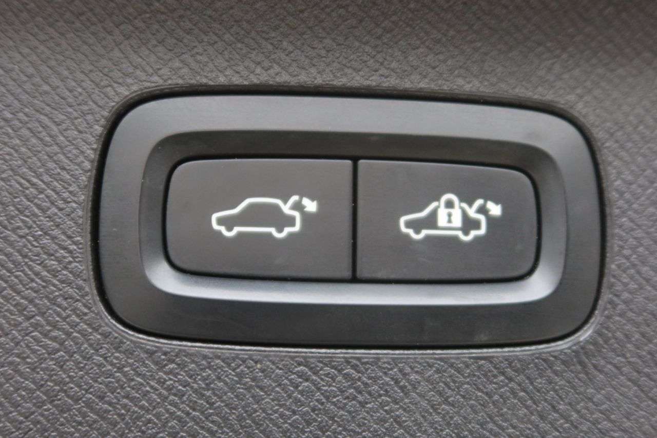 2021 VOLVO XC90 2021 VOLVO XC90