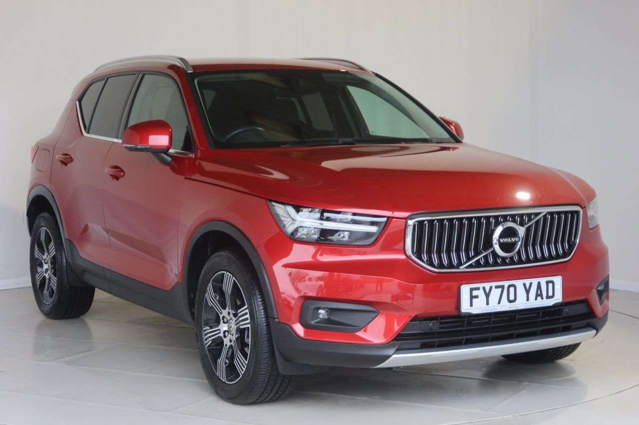 2020 VOLVO XC40 2020 VOLVO XC40