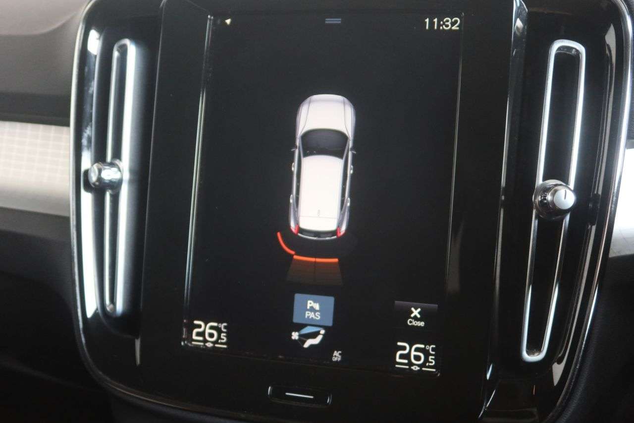 2021 VOLVO XC40 2021 VOLVO XC40