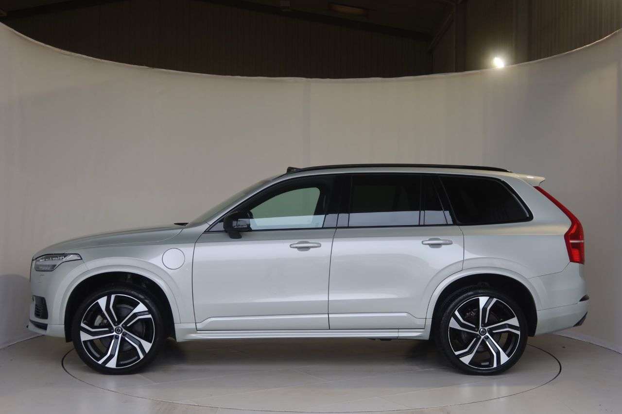 2022 VOLVO XC90 2022 VOLVO XC90