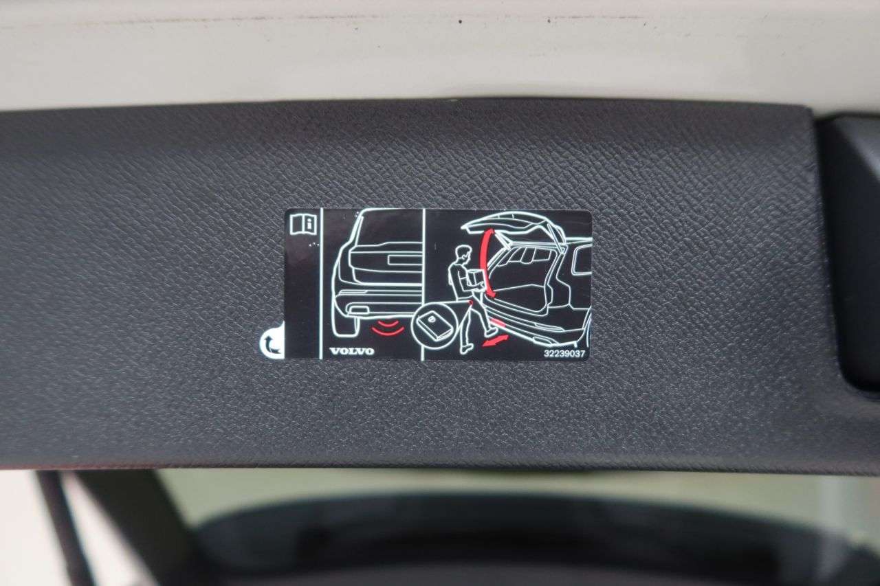 2022 VOLVO XC90 2022 VOLVO XC90